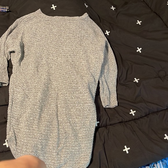 Sweater, mid sleeve, V neck - Picture 2 of 2